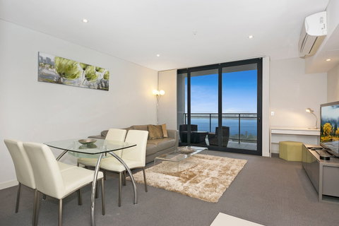 Astra Apartments Perth - Tourism Gold Coast 7