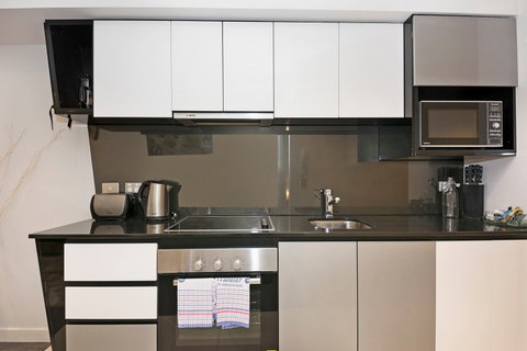 Astra Apartments Perth - Tourism Gold Coast 14