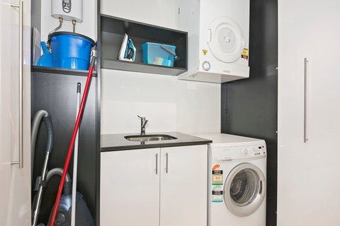 Astra Apartments Perth - Tourism Gold Coast 15