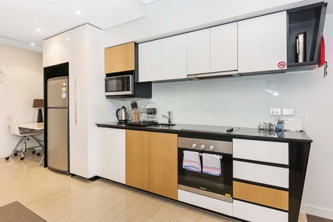 Astra Apartments Perth - Tourism Gold Coast 16