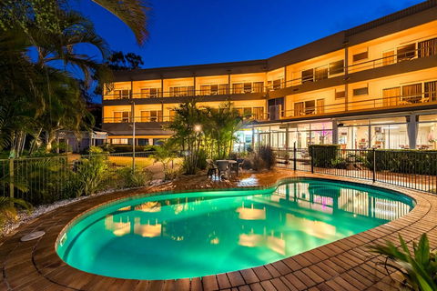 Camelot Motel - Tourism Gold Coast 6