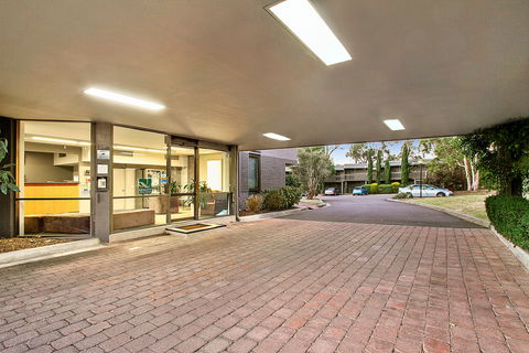 Knox International Hotel - Tourism Gold Coast 0