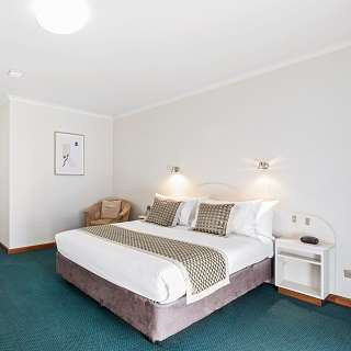 Presidential Motel - Tourism Gold Coast 1