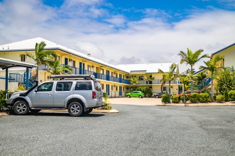 Mackay Seabreeze Apartments - Tourism Gold Coast 0