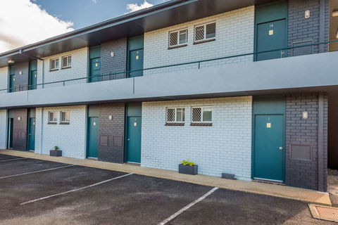 Comfort Inn All Seasons - Tourism Gold Coast 1