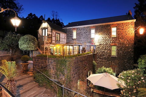 Adeline Bed & Breakfast - Tourism Gold Coast 0
