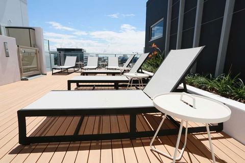 Alex Perry Hotel And Apartments - Gold Coast 7