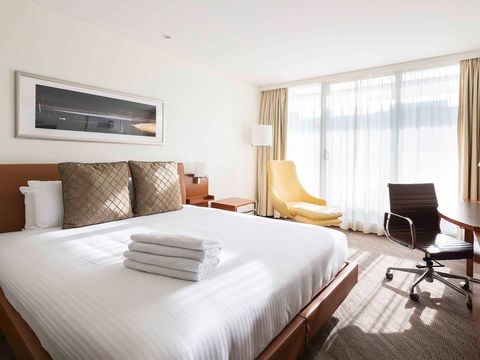 Novotel Canberra - Tourism Gold Coast 3