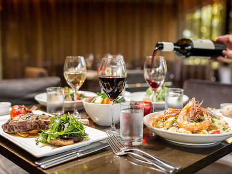 Novotel Canberra - Tourism Gold Coast 9