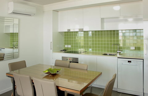 Direct Hotels - Pacific Sands - Tourism Gold Coast 6