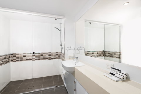 Direct Hotels - Pacific Sands - Tourism Gold Coast 14