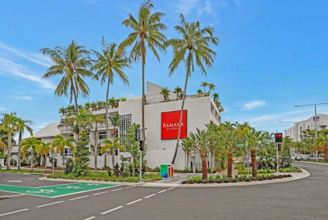 Ramada By Wyndham Cairns City Centre - Tourism Gold Coast 0