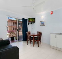 Cairns City Palms