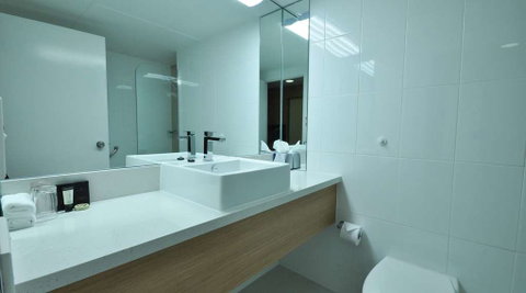 Pacific Hotel Cairns - Tourism Gold Coast 5