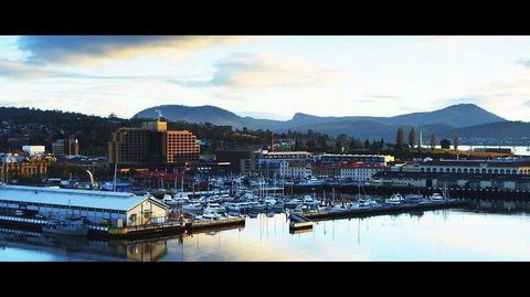 Lenna Of Hobart - Tourism Gold Coast 0