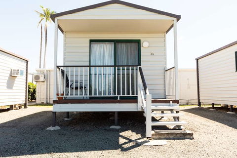 Hotel Settlers - Tourism Gold Coast 0