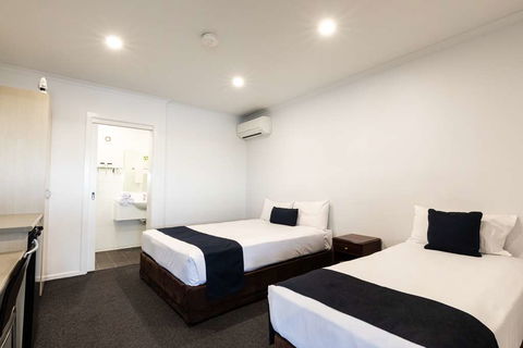 Hotel Settlers - Tourism Gold Coast 2