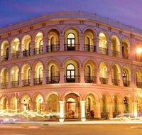 Largs Pier Hotel - Tourism Gold Coast