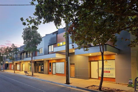 Crown On Darby - Tourism Gold Coast 0