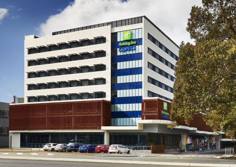 Holiday Inn Express Newcastle - Tourism Gold Coast 0