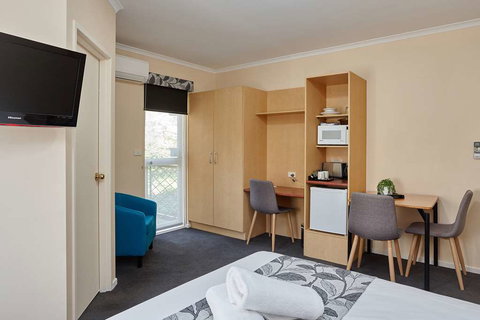 Elphin Villas - Tourism Gold Coast 3