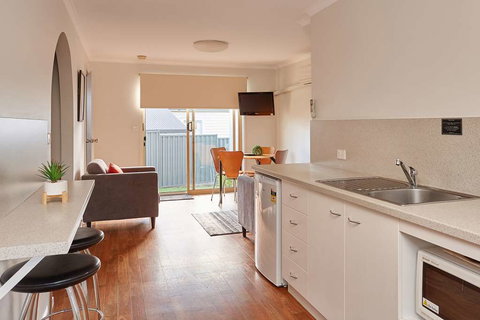 Elphin Villas - Tourism Gold Coast 5