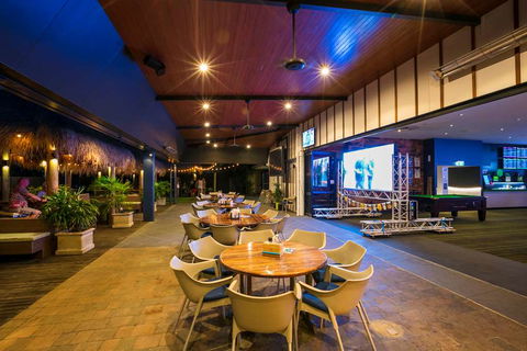 Kawana Waters Hotel By NightCap - Tourism Gold Coast 0