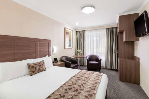 Best Western Plus Garden City Hotel - Tourism Gold Coast 2
