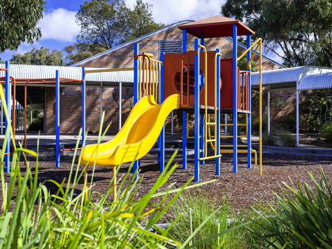 Ibis Styles Eagle Hawk Canberra Resort - Gold Coast 2