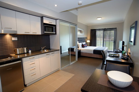 Quest Campbelltown Serviced Apartments - Gold Coast 2