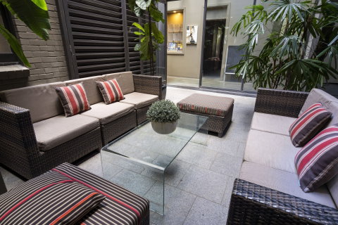 The Vulcan Hotel - Tourism Gold Coast 2