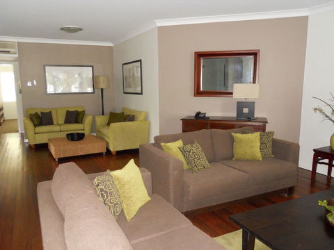 BeachView Apartments At Villa Paradiso - Tourism Gold Coast 2