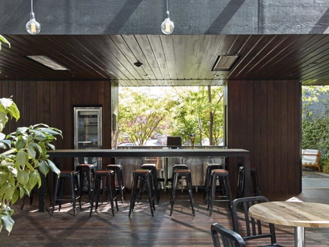 Little National Hotel Canberra - Tourism Gold Coast 21
