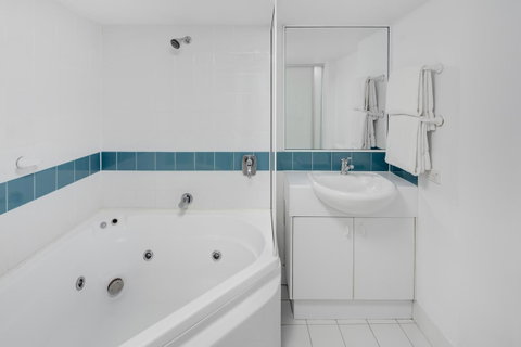 Adina Serviced Apartments Canberra James Court - Tourism Gold Coast 8