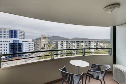 Adina Serviced Apartments Canberra James Court - Tourism Gold Coast 9
