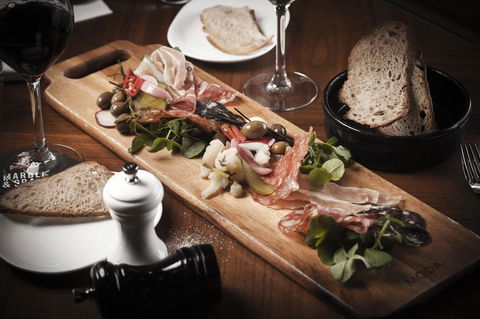 Avenue Hotel Canberra - Tourism Gold Coast 21