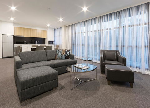 Avenue Hotel Canberra - Tourism Gold Coast 8