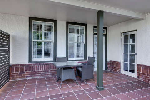 Hotel Kurrajong Canberra - Tourism Gold Coast 8