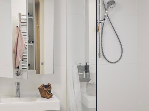 Nishi Apartments Eco Living By Ovolo - Tourism Gold Coast 9