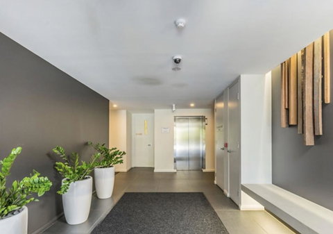 Modern Executive Apt@Barton*1BR*WiFi*Gym*Secure Parking*Canberra - Tourism Gold Coast 16