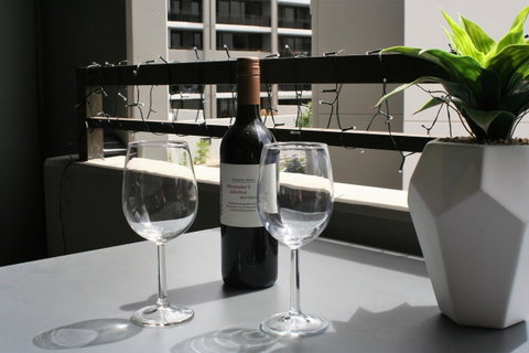 Modern Executive Apt@Barton*1BR*WiFi*Gym*Secure Parking*Canberra - Tourism Gold Coast 9