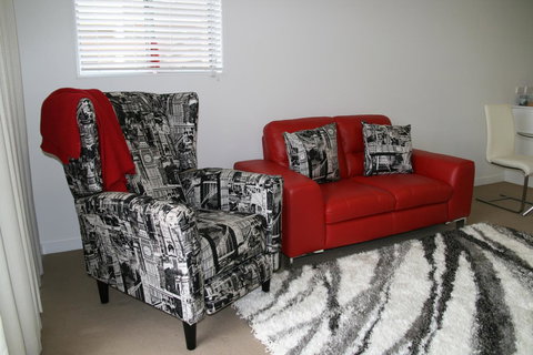 Apartments In Canberra - Gold Coast 5