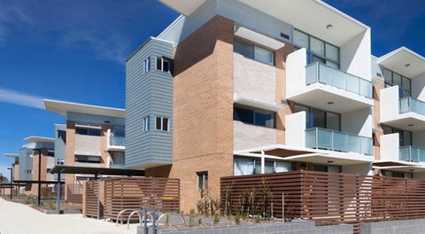 Apartments In Canberra - Gold Coast 8