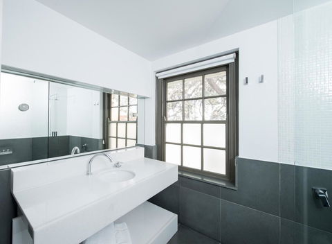 Peppers Gallery Hotel - Tourism Gold Coast 40