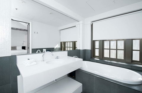 Peppers Gallery Hotel - Tourism Gold Coast 3