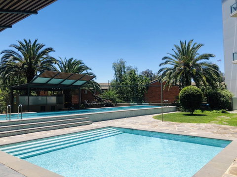 Staying Places - The Avenue - Tourism Gold Coast 1