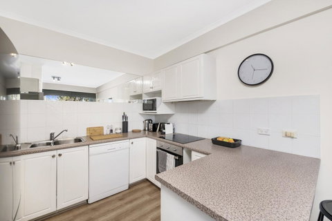 Accommodate Canberra - The Summit - Tourism Gold Coast 13