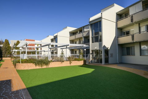 Accommodate Canberra - The Summit - Tourism Gold Coast 3