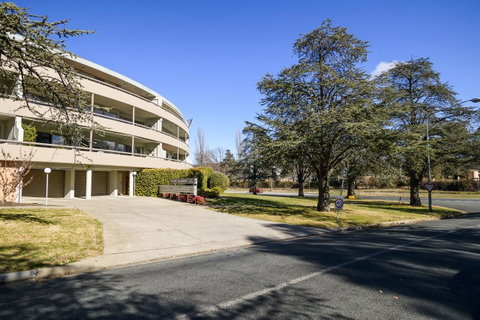 Accommodate Canberra - The Summit - Tourism Gold Coast 1