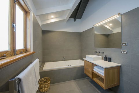 Beach Huts Middleton - Tourism Gold Coast 6